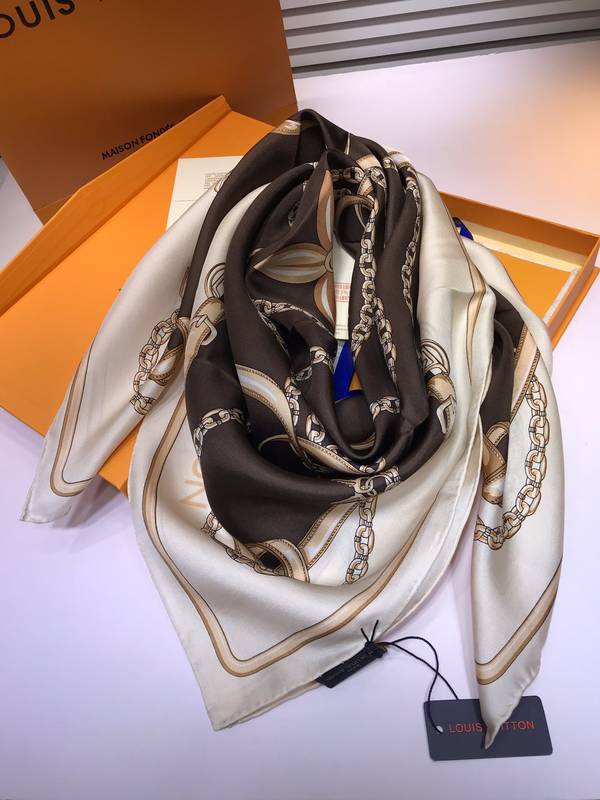 Louis Vuitton Scarf LVC00531